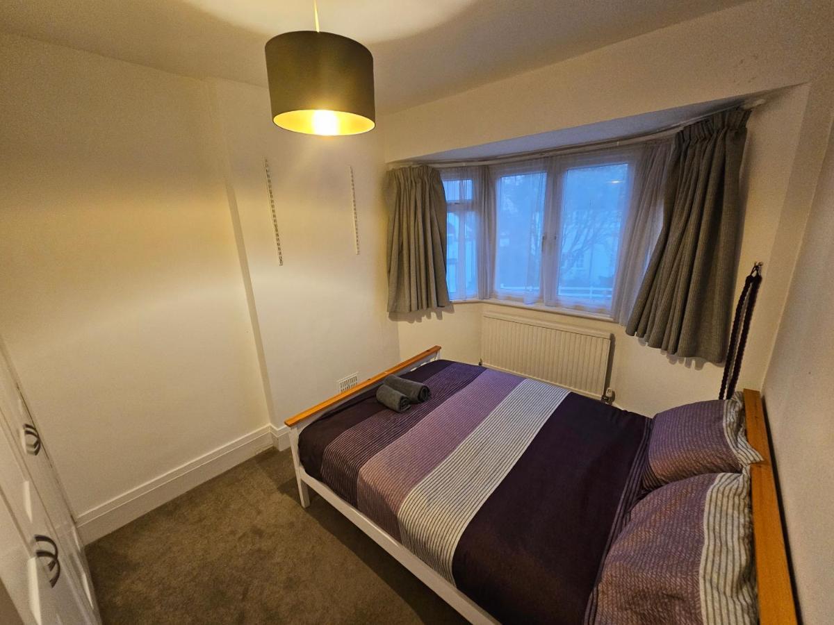 Large 4 Bedrooms Golders Green London Exterior photo